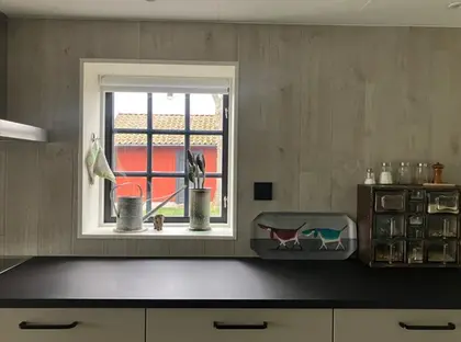 Tryggehuset - Kitchen from IKEA with black fittings