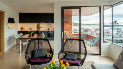 Homes don’t have to be dark to be energy efficient_main image