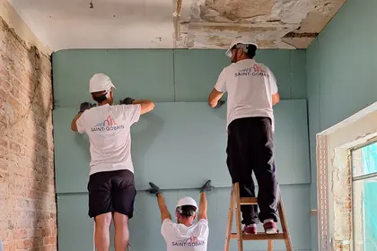 Saint-Gobain x Arche_wsparcie rewitalizacji kamienicy w Piasecznie3