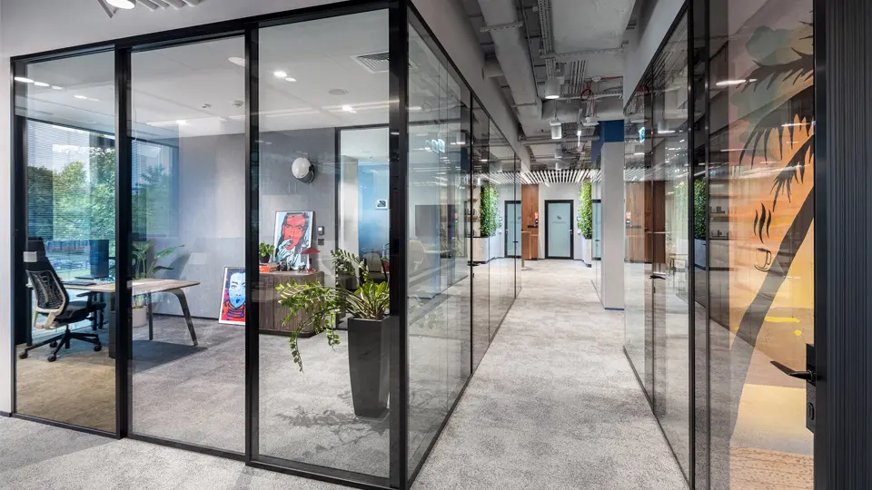 Glass System Nowe Biuro lato 2024 fot Szymon Polanski_3